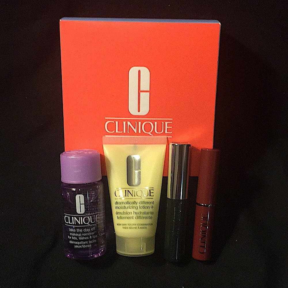 CLINIQUE - 4 PC DISCOVER KIT